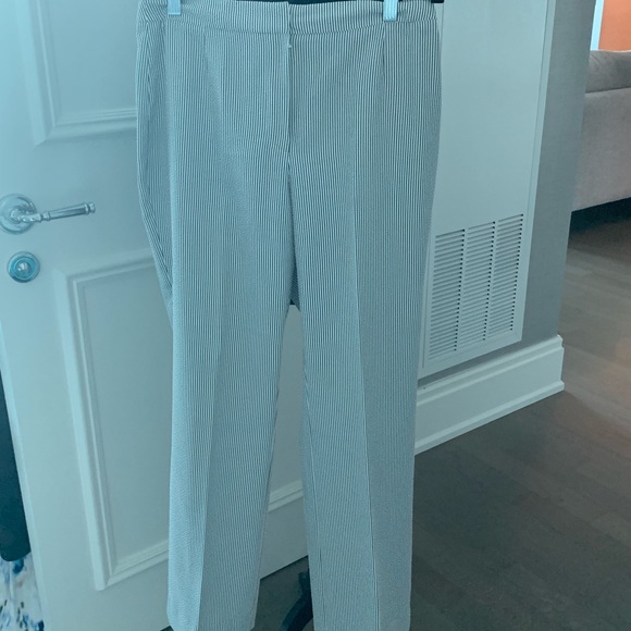 Seersucker summer pant suit - Picture 6 of 7